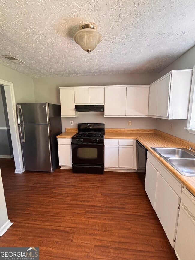 Foto del edificio - 1631 Rolling Hills Trail SE