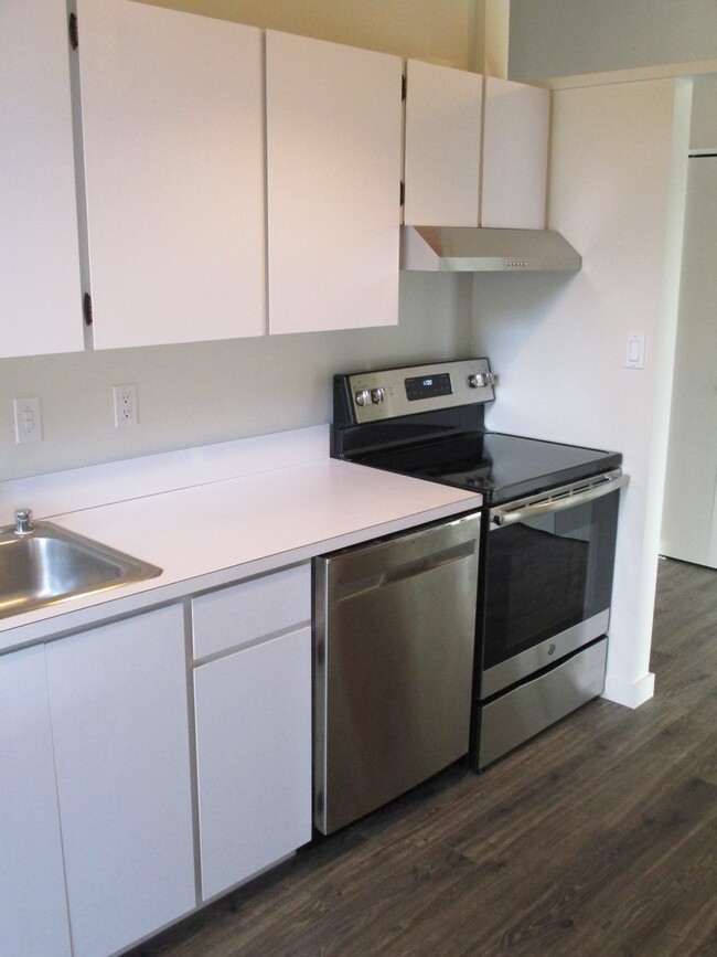 Foto del edificio - Charming 2 Bedroom Rambler with Harbor Vie...