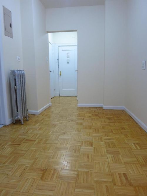 Foto del edificio - 503 E 78th St