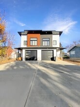 Building Photo - 9528-9598 98 Ave