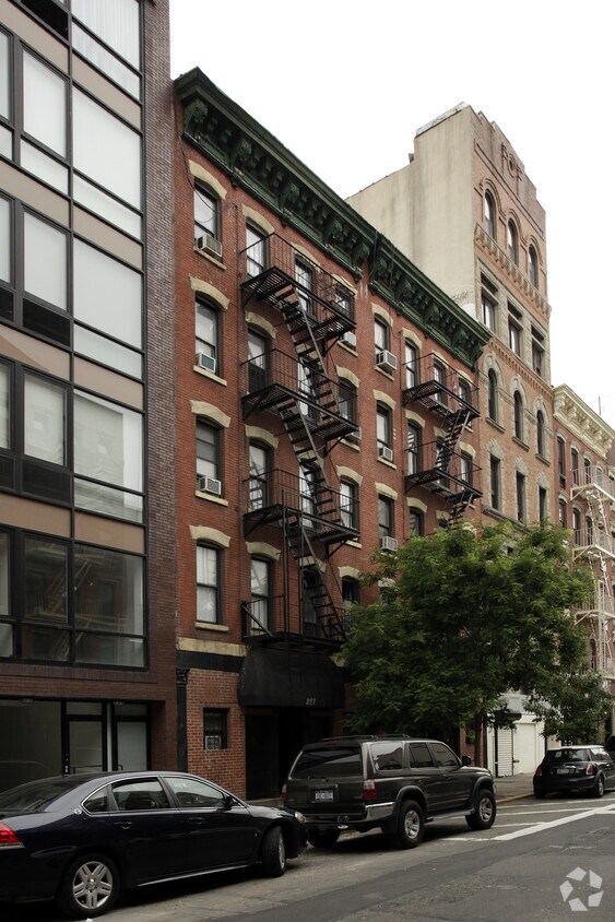 225-227 E Second St - 225-227 E 2nd St