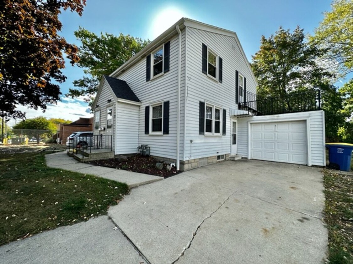 Foto principal - 1331 9th St