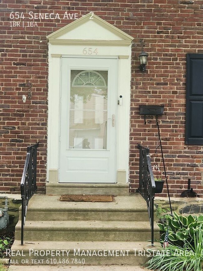 Foto del edificio - 654 Seneca Ave