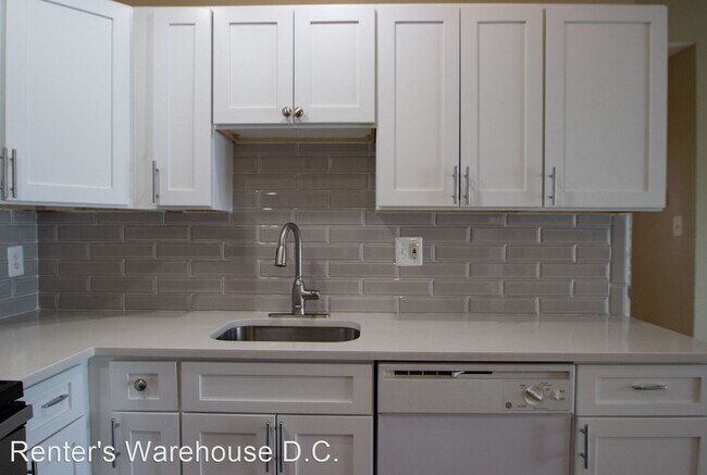Building Photo - 2 br, 2 bath House - 8617 Beekman Place #D