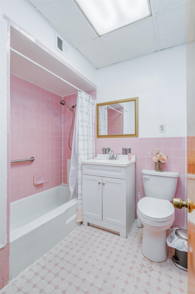 Foto del edificio - 1234A John F. Kennedy Blvd