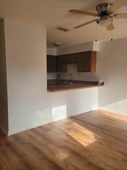 Foto del edificio - 2605 Dobbs Rd