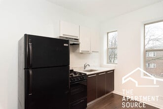 Building Photo - 5054 N Winthrop Ave