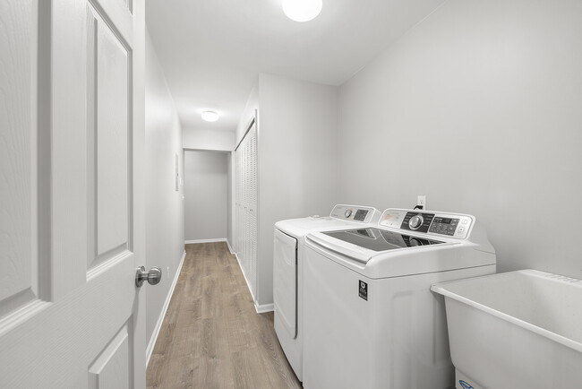 In-unit laundry room - 1845 Flagstone Cir