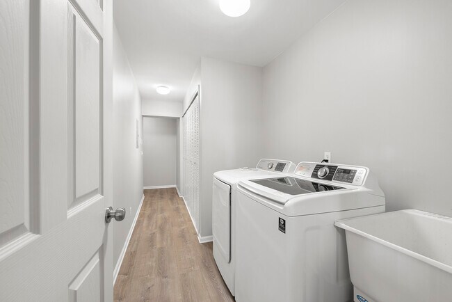 Lavandería en la unidad - 1845 Flagstone Cir
