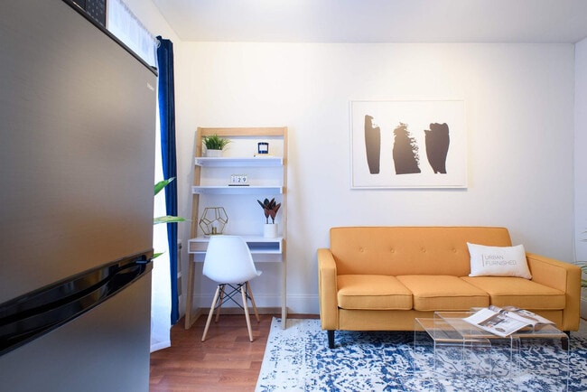 Building Photo - 69 Clinton St