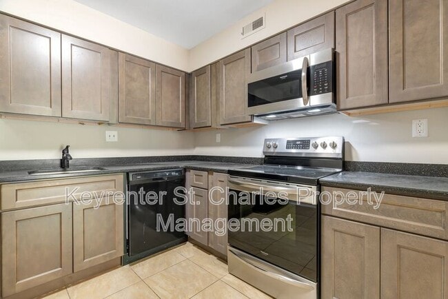 Building Photo - 12818 Portulaca Dr