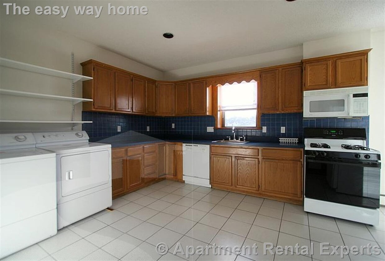 Photo - 2028 Massachusetts Ave
