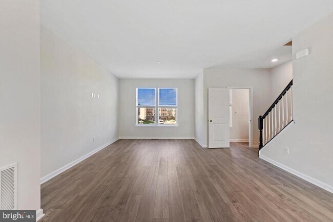 Foto del edificio - 418 Carroll Walk Ave