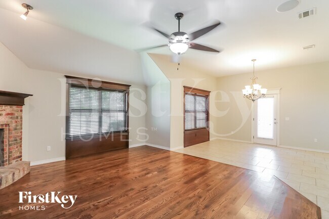 Foto del edificio - 17000 Barcelona Dr