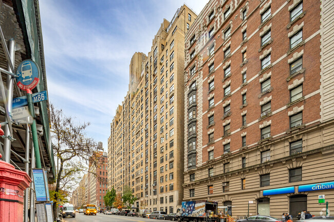 Foto del edificio - 200 W 86th St