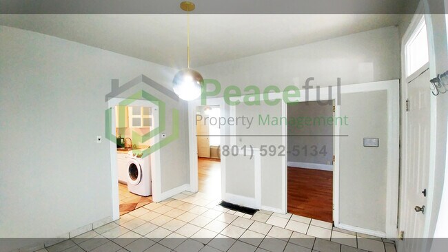 Foto del edificio - 838 Washington St