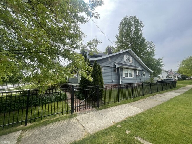 Building Photo - 3 br, 2 bath House - 16207 Chatfield Avenu...