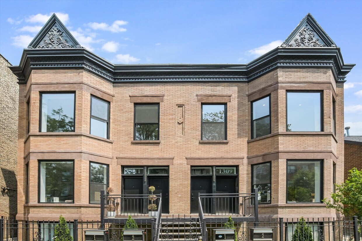 Foto principal - 1311 N Rockwell St