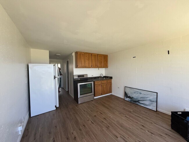 Building Photo - 85-175-175 Farrington Hwy