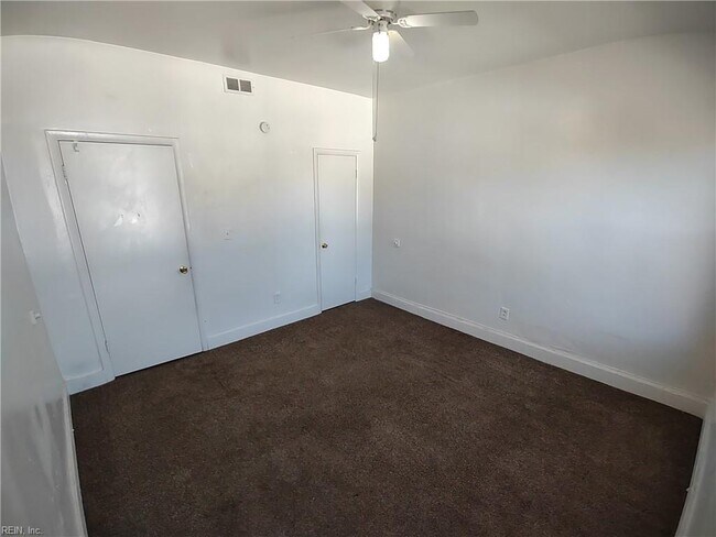 Foto del edificio - 325 W 31st St