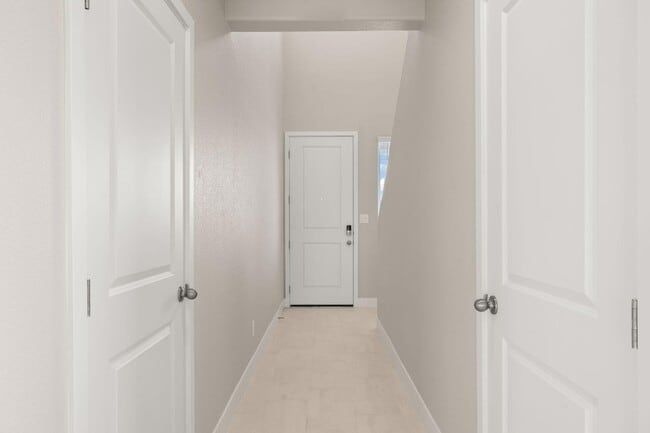 Foto del edificio - 6696 Zachary Rd NE