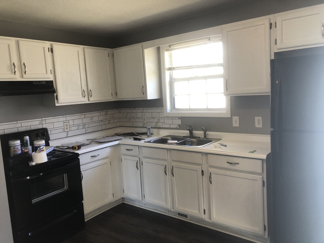 Update to kitchen blacksplash in progress - 3401 John Taylor Rd