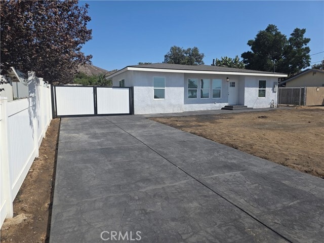 Building Photo - 3863 California Ave