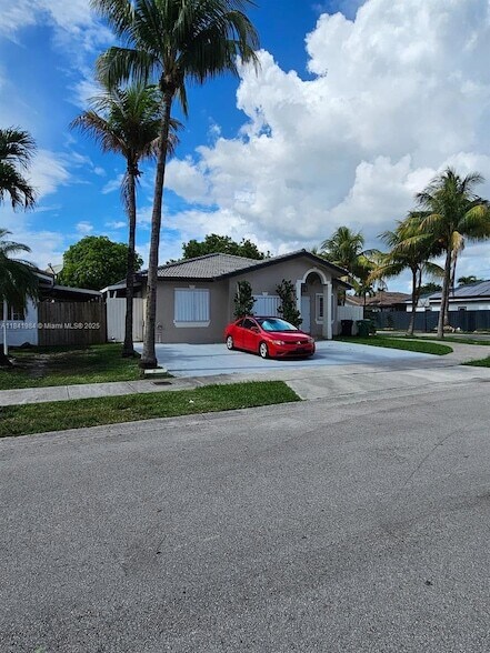 Foto del edificio - 13 ST SW 13941 St