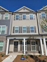 Building Photo - 6 Iron Dr