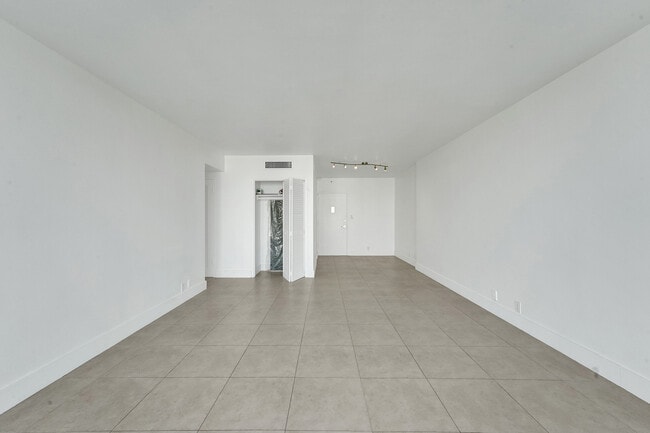Foto del edificio - 1000 West Ave