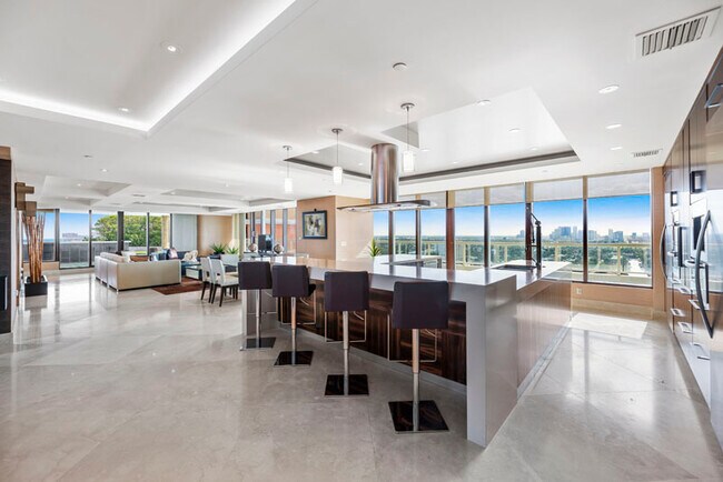 Building Photo - 1 N Fort Lauderdale Beach Blvd