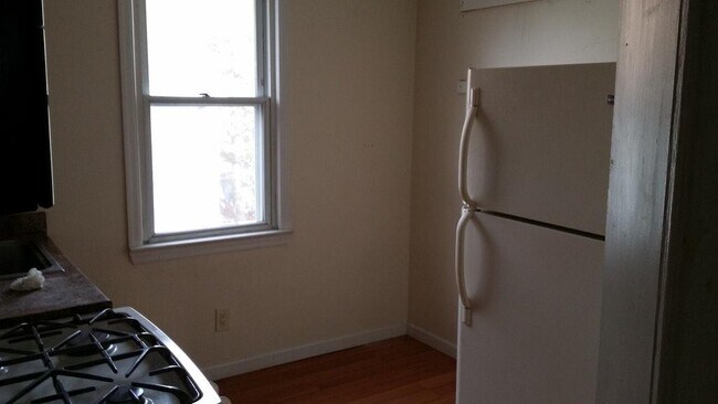 Foto del edificio - 570 Elm St