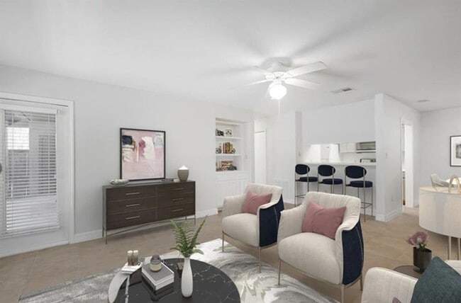 Building Photo - 1202 Thorpe Ln