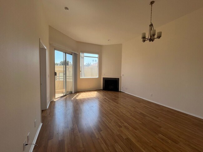 Foto del interior - 16117 Sunset Blvd