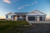 Primary Photo - 2428 Sunshine Dr