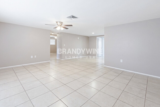 Building Photo - 7804 Topay Ln