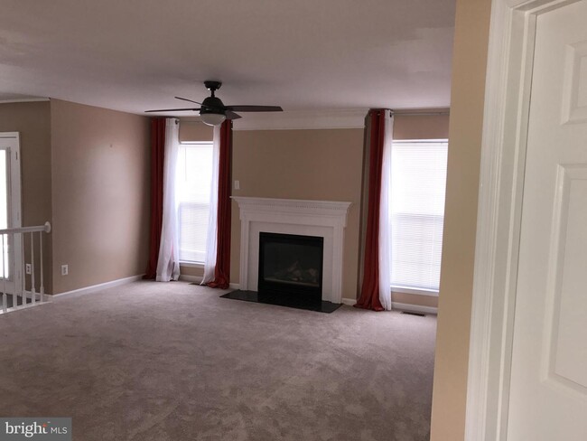 Building Photo - 26 Watermill Ct