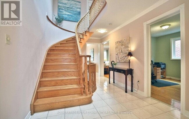 Building Photo - 3144 Eden Oak Crescent