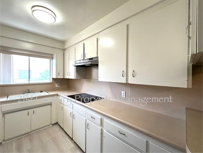 Foto del edificio - 8622 5th St