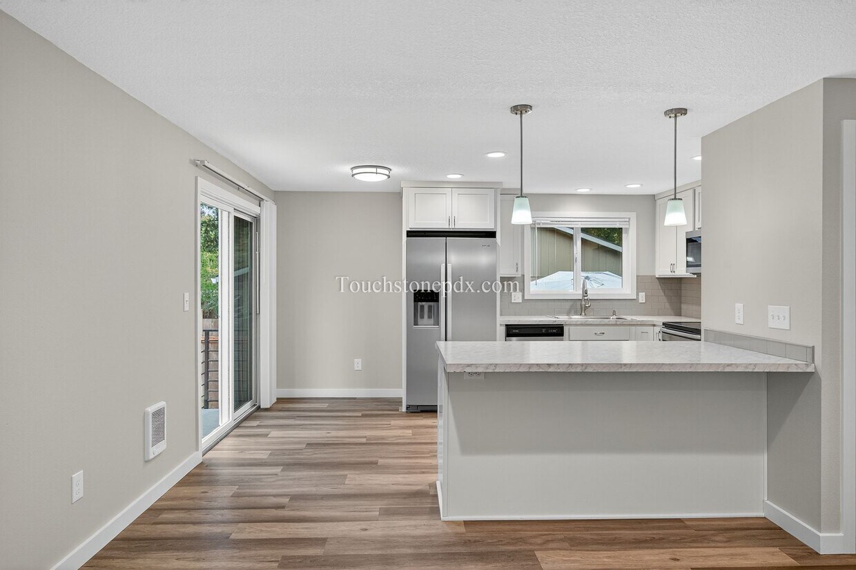Foto principal - 119 SE Sweetbriar Ln