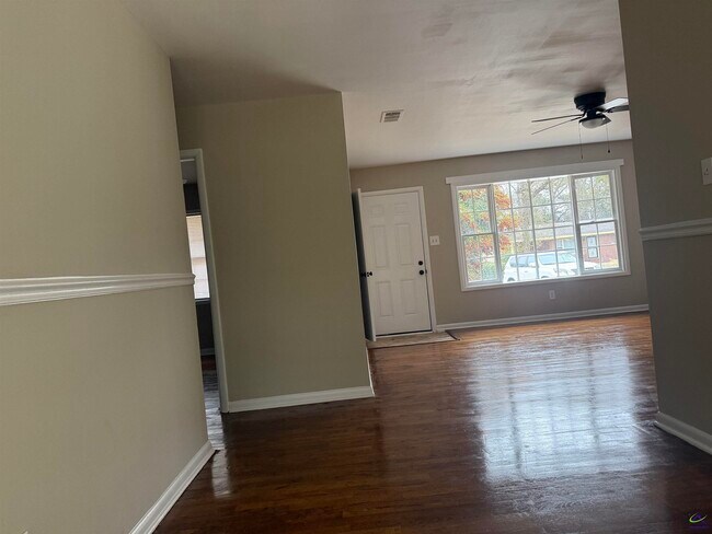 Foto del edificio - 417 Willow Ave