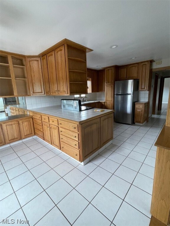 Foto del edificio - 5451 Broadview Rd