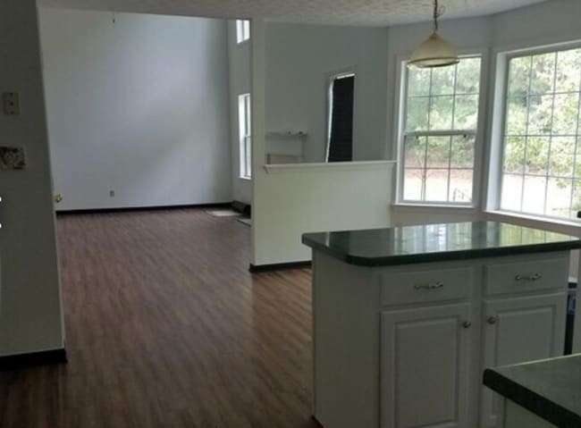 Building Photo - 3000 Havenwood Way