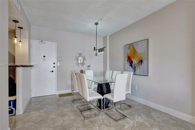 Foto del edificio - 1980 S Ocean Dr