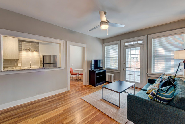 Building Photo - Move in special - Free rent until 5/1/19