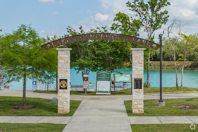 Lake Friendswood Park in Friendswood, TX is a beautiful and serene park that offers visitors a chance to enjoy various outdoor activities.