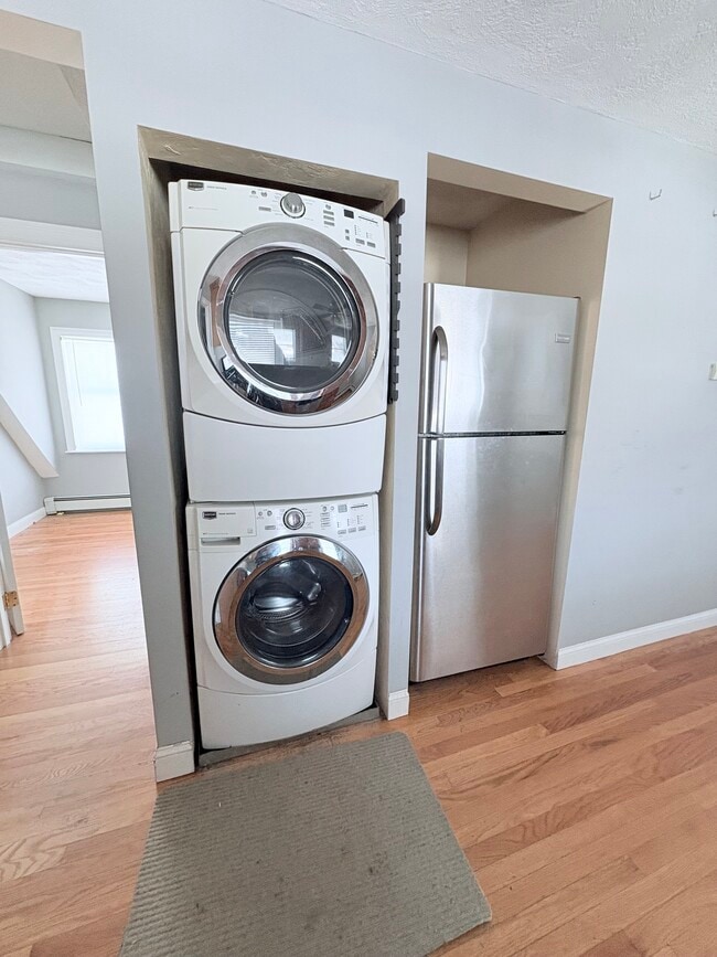 Building Photo - 6 Linwood St