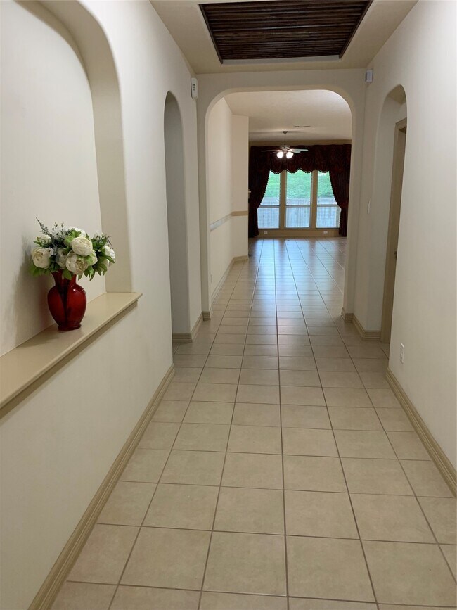 Building Photo - 254 Hearthshire Cir