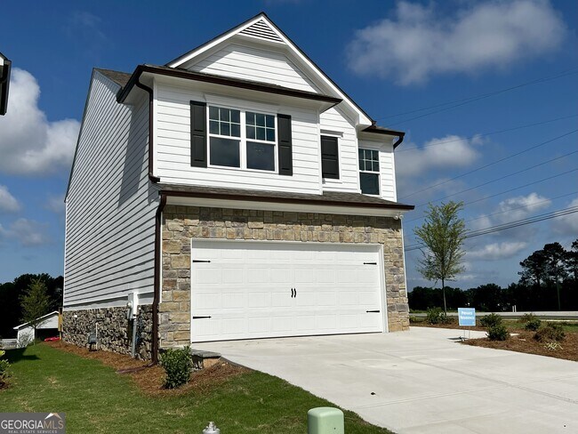 Building Photo - 10 Berry Dr