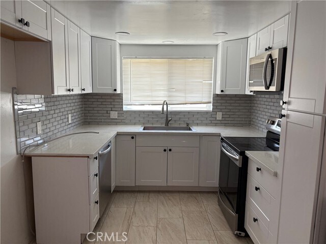 Foto del edificio - 1022 W 26th St